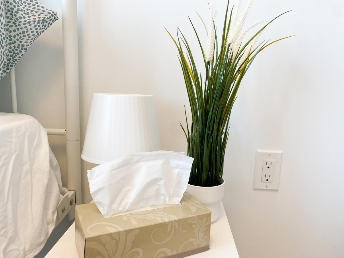Elegant Rooms In Shared Townhouse Next To Beach Whitby Exterior foto